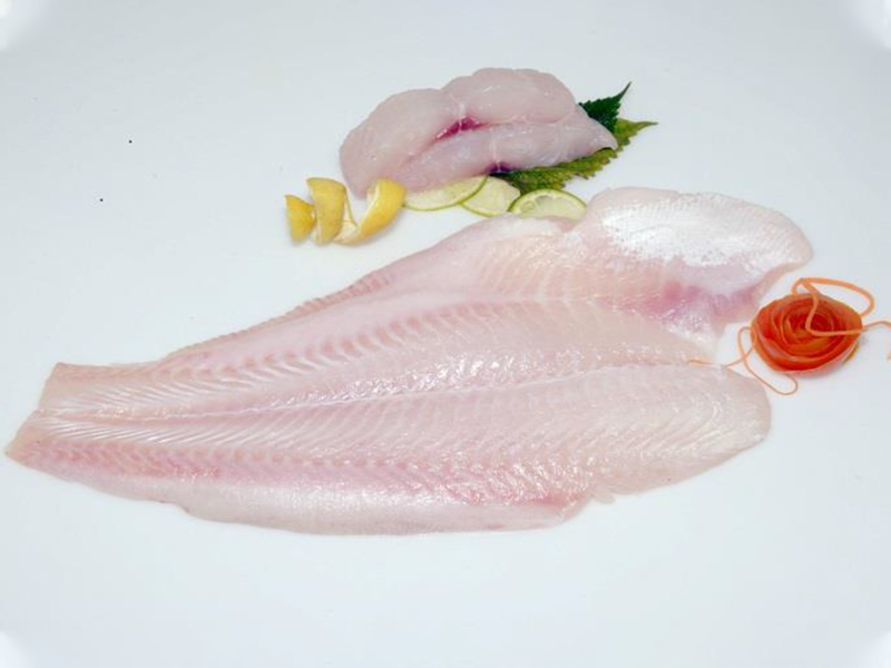 Pangasius fillets, - Hafl trimmed